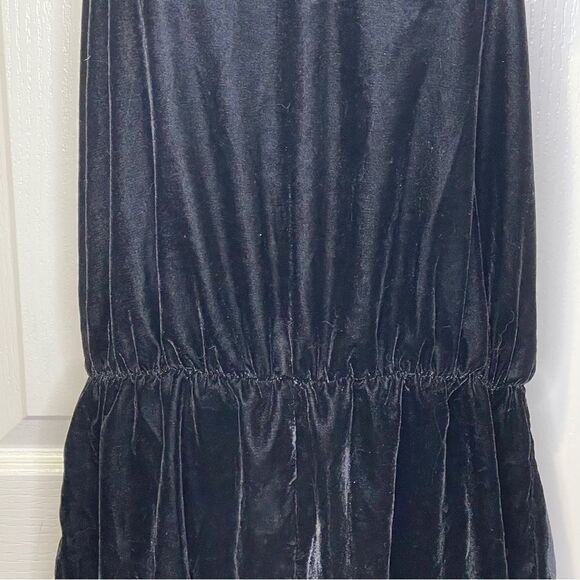 Victoria’s Secret Velvet Women's Romper Black With Criss Cross Straps In Back L - Picture 5 of 15
